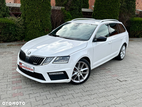 Skoda Octavia Combi 2.0 TDI DSG RS - 9