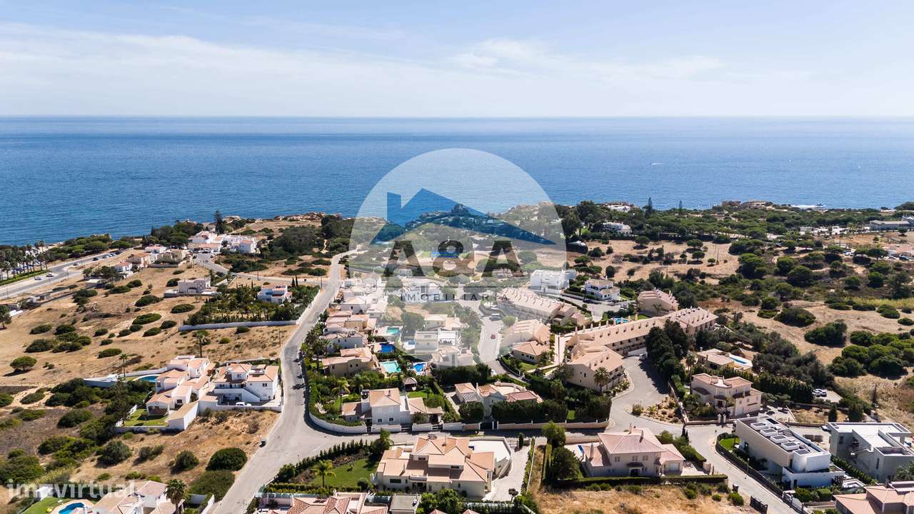 Exclusiva Moradia Contemporânea a 700 metros da Praia de São Rafael...-27