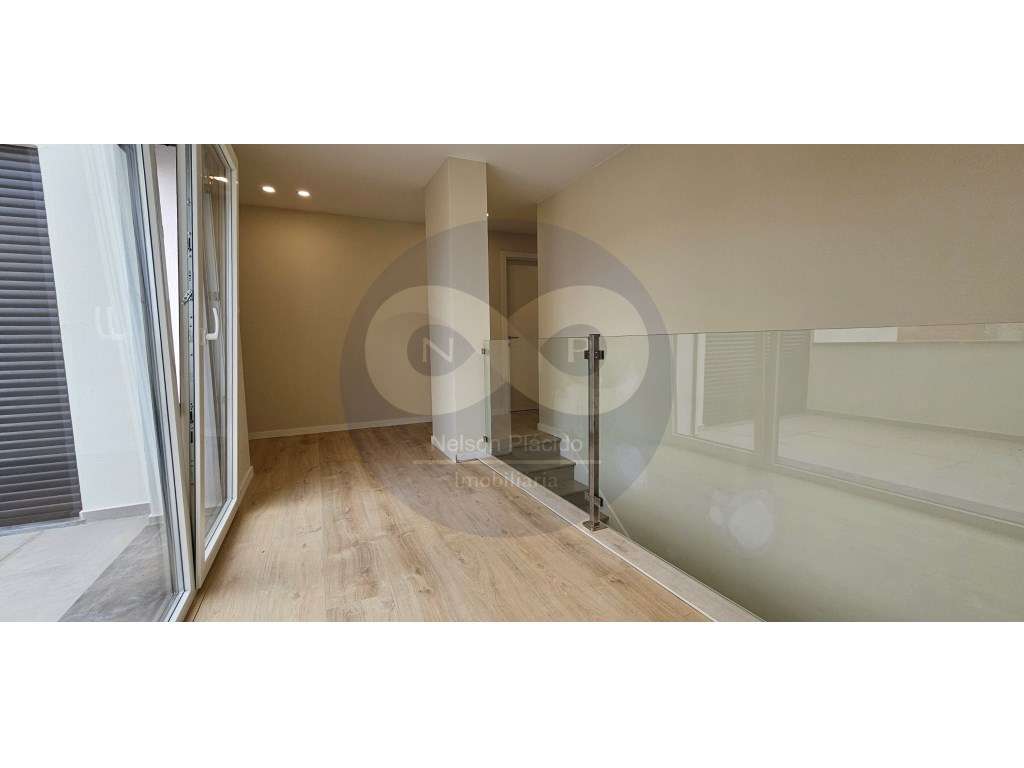 Moradia Independente T5, com piscina, em Ponte do Rol - Torres Vedr...-9