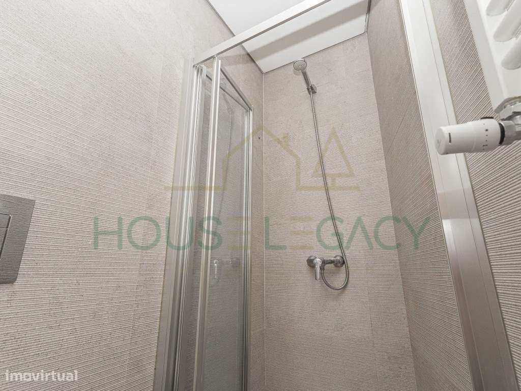 Apartamento T2 em frente ao Hospital São João-23