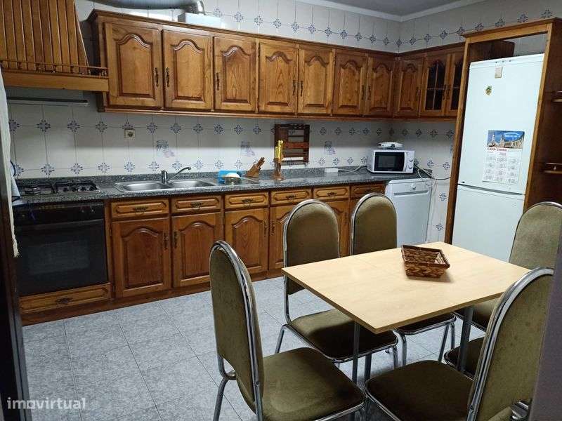 Arrendo T3- Castro Daire - Grande imagem: 5/12