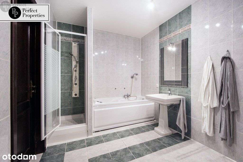 Mieszkanie dla dużej rodziny w świetnej lokalizacj-6