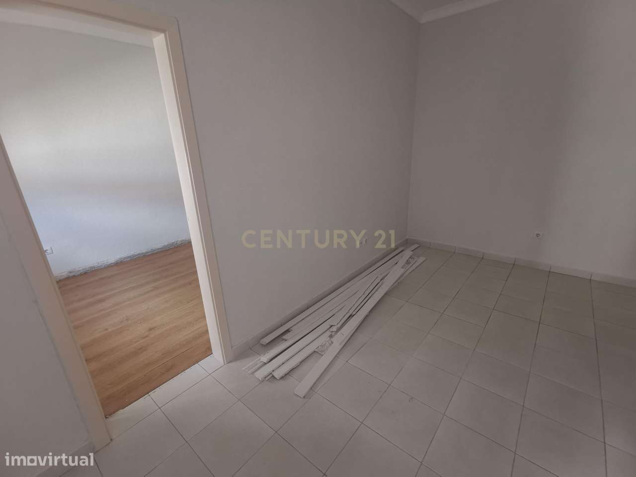 Apartamento T1 R/C com quintal - Charneca da Caparica-8