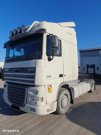 DAF XF 105 Low Deck Mega - 1