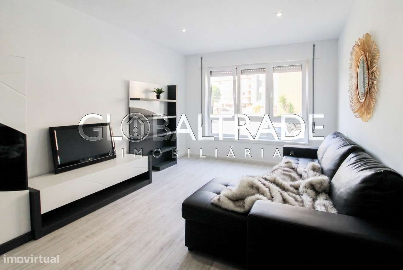 Apartamento T2 Renovado em Valbom-4