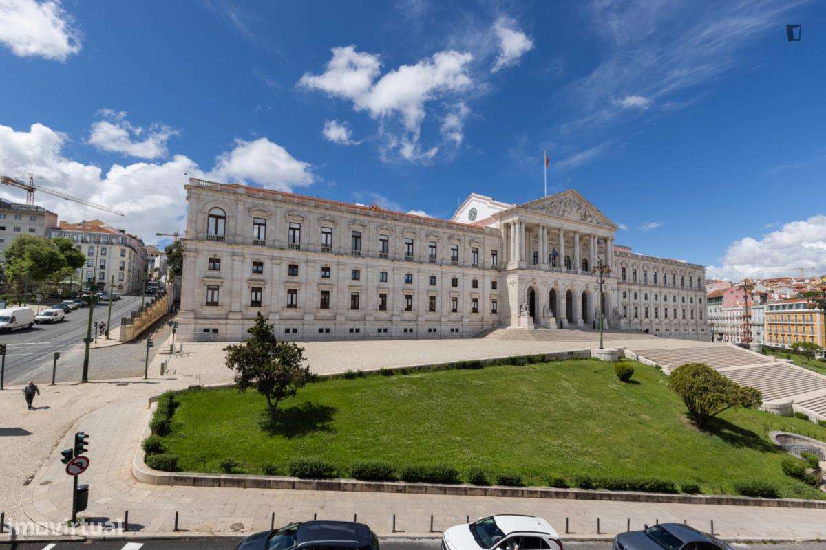 Apartamento com 2 quartos - localizado em São Bento Lisbon - Grande imagem: 4/7