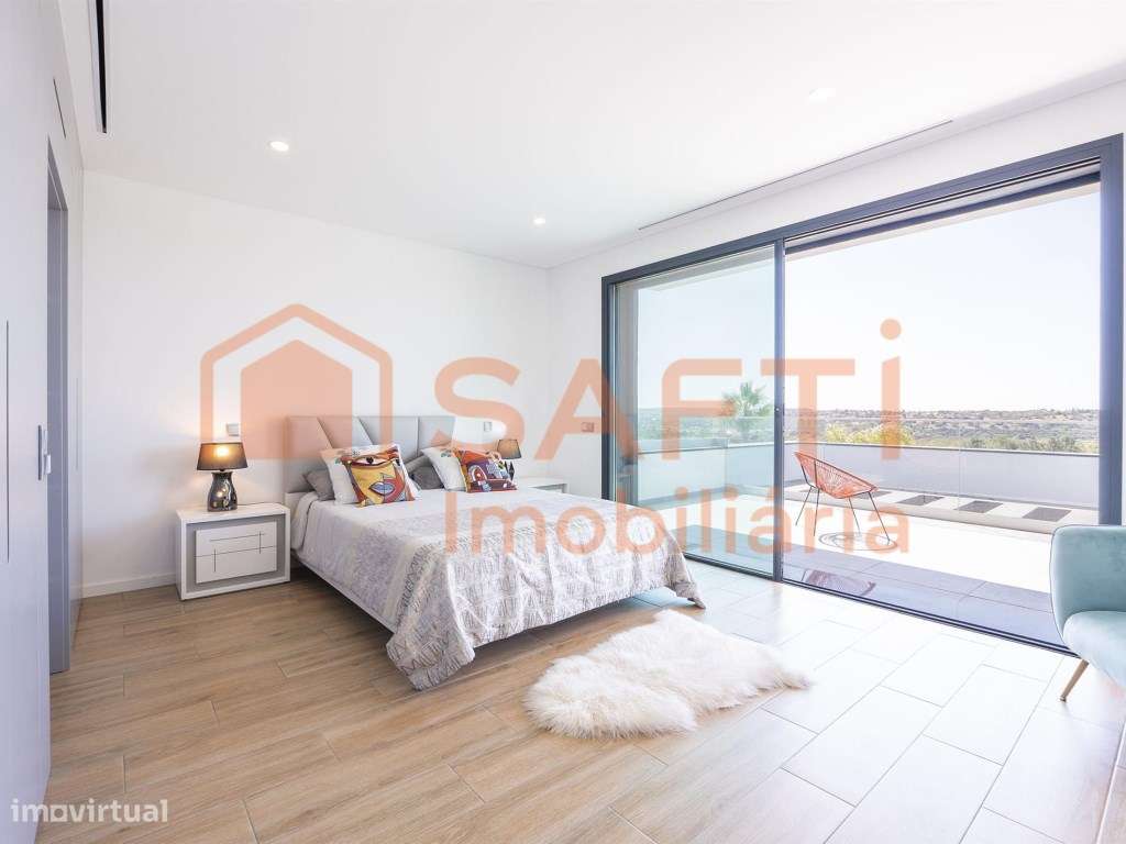 Moradia à venda em Pêra-14