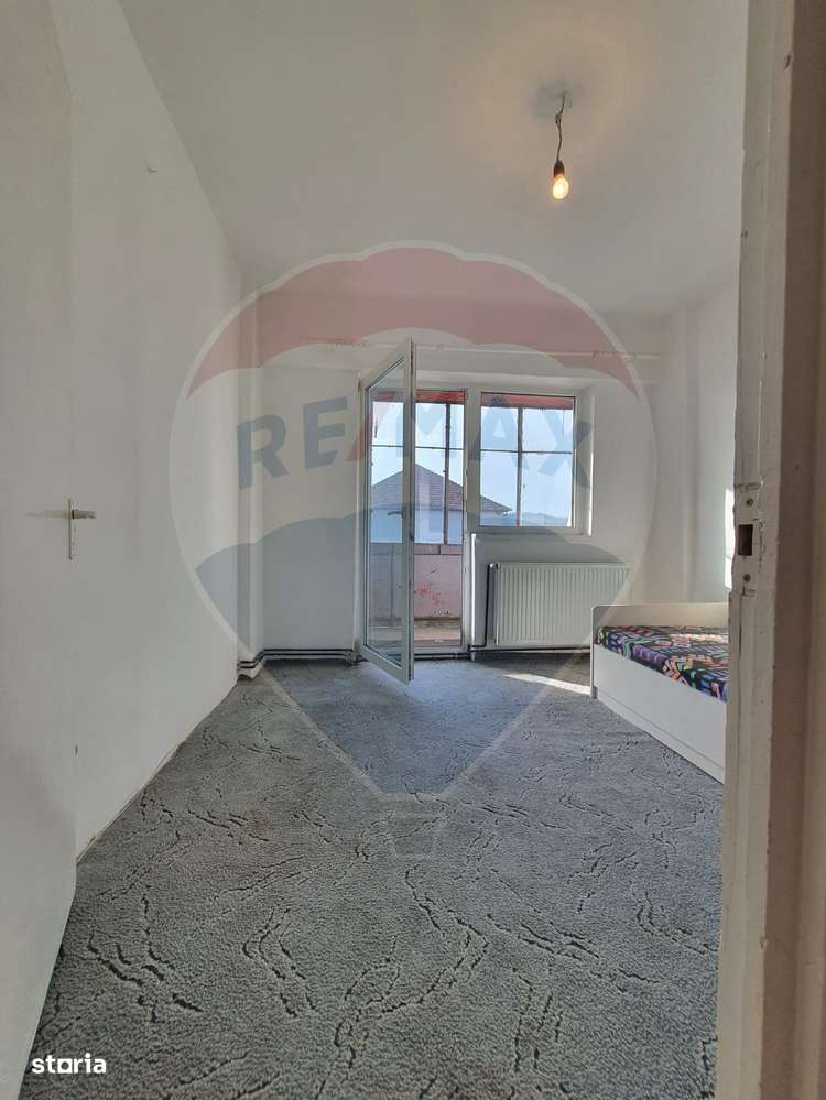 Apartament cu 3 camere de vânzare în zona Vitrometan - Imagine principală: 4/8