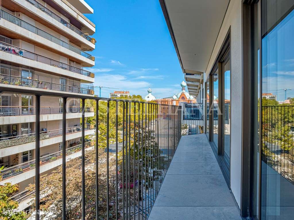 Apartamento T2 com varanda em novo empreendimento no Campo Pequeno - Grande imagem: 4/49