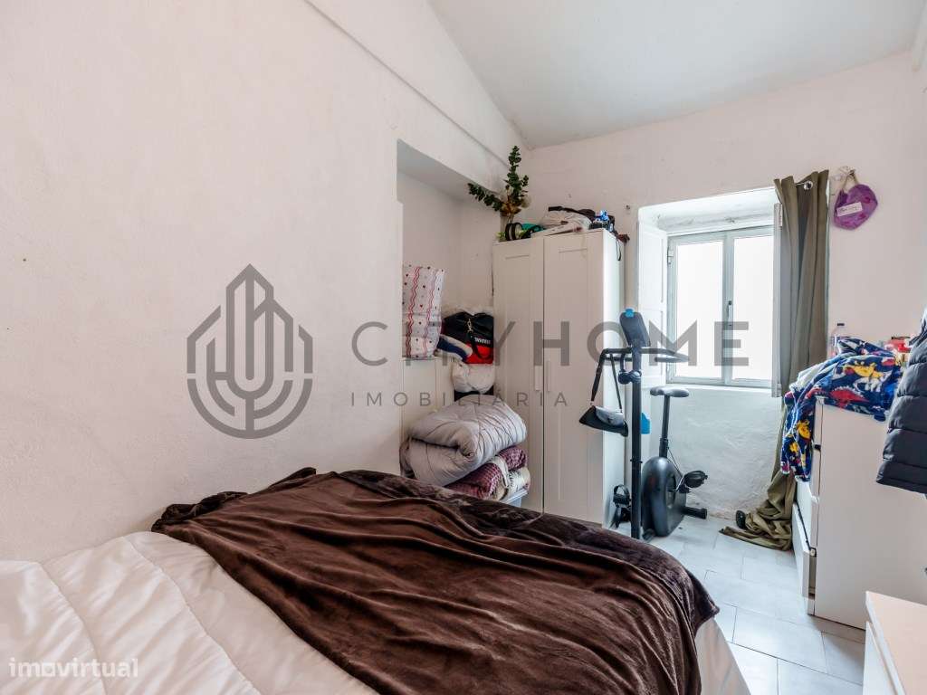 Moradia T2 com quintal no centro de Lagoa-13