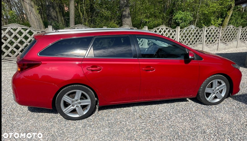 Toyota Auris 2.0 D-4D Touring Sports Edition - 2