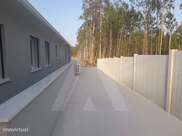 Moradia T3 Térrea com espaço exterior em Fonte de Angeão - Grande imagem: 5/21