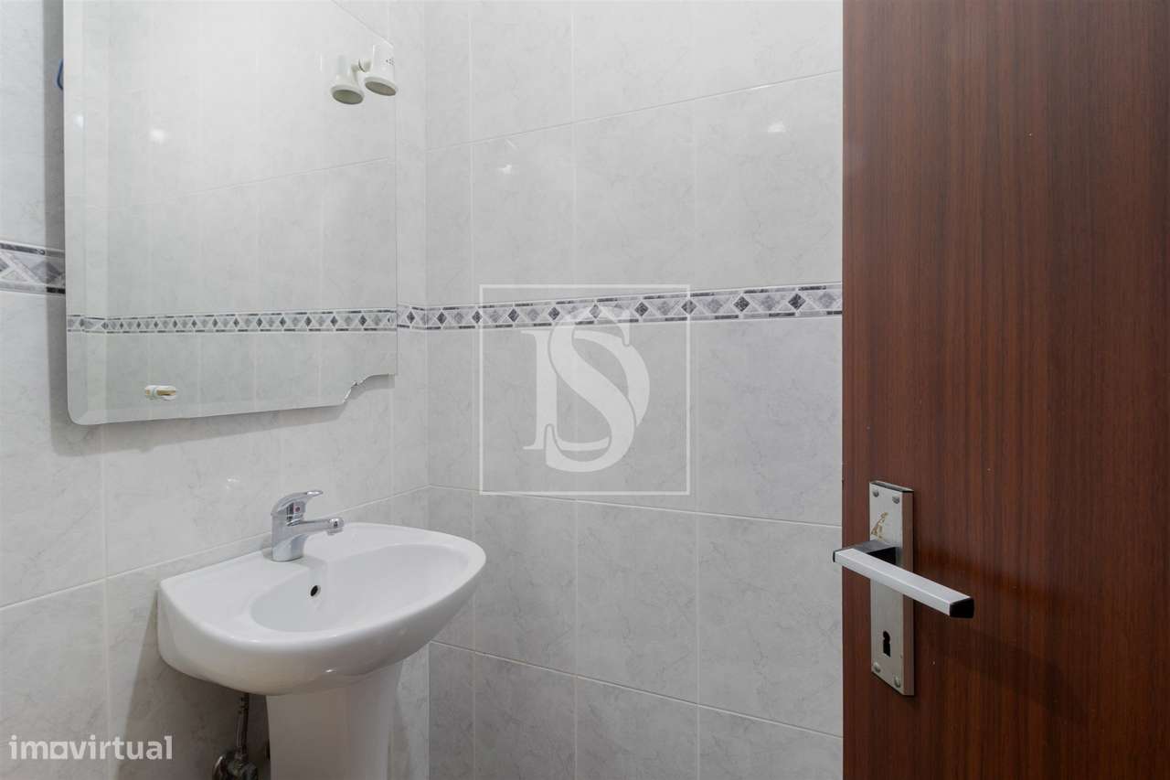 Apartamento T3 Venda em Santo António da Charneca,Barreiro-14