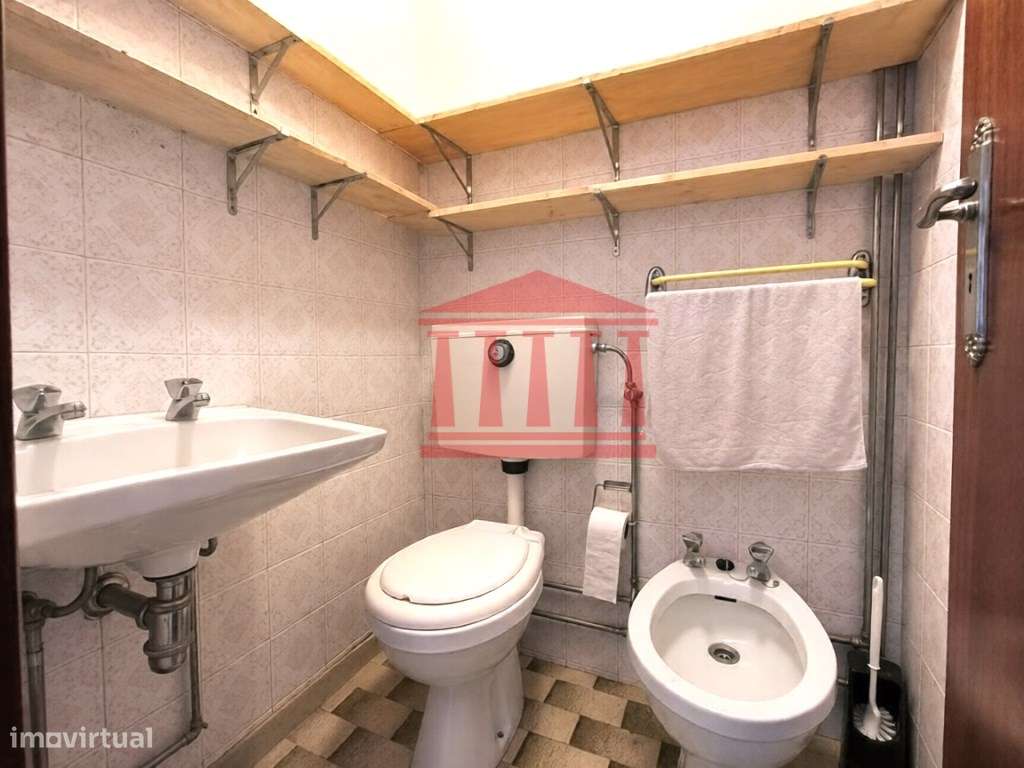 APARTAMENTO T3 COM LUGAR DE GARAGEM-5
