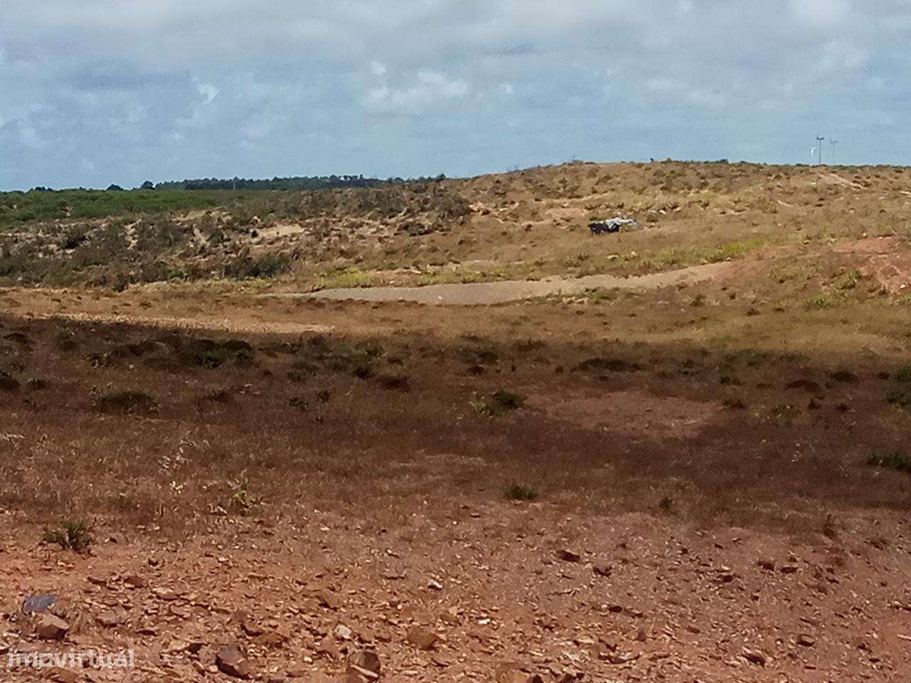 Terreno Rústico Currais Velhos - Vila do Bispo _ 664Lagos V13-8