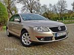 Volkswagen Passat 1.6 Comfortline - 1