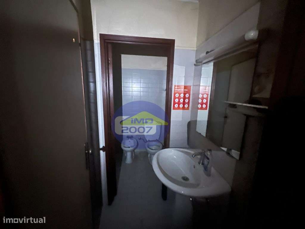 Loja em São Paio de Oleiros-24