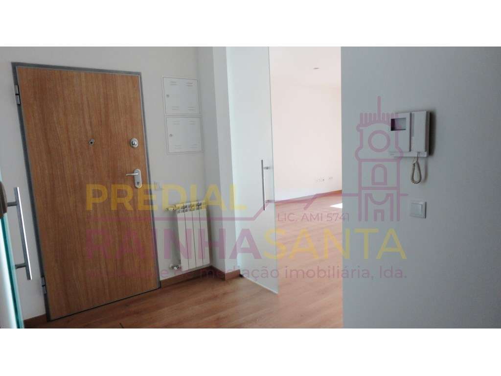 Apartamento T2 c/ garagem dupla - Santa Clara - Grande imagem: 5/13