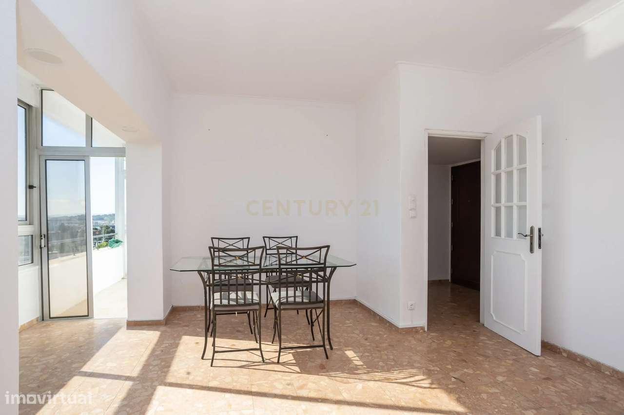 Apartamento T3 em Almada com Excelente Localização-19