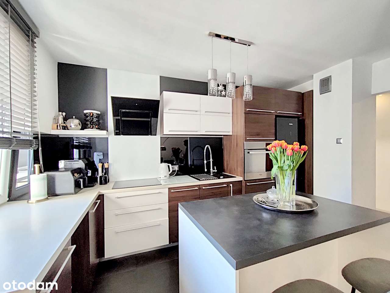 Komfortowe mieszkanie 3 pok na os Michałów, balkon, winda, garaż podz.