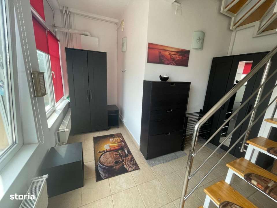 Vila deosebita cu 9 camere, 300mp, zona Jolie Ville- PIPERA - Imagine principală: 4/16