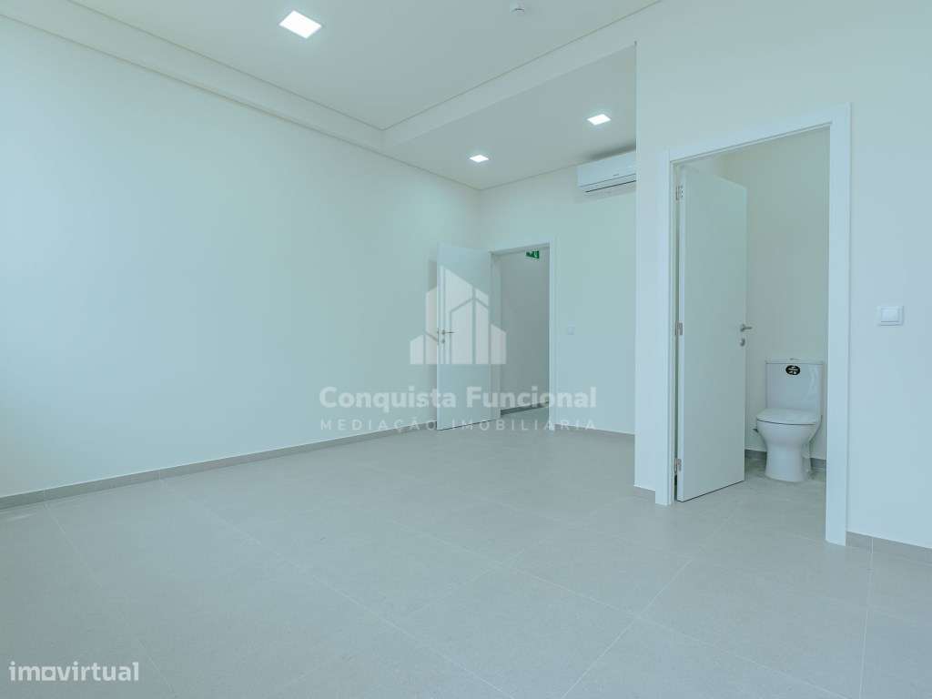 Armazém Industrial em Vila Maior - Santa Maria da Feira-16