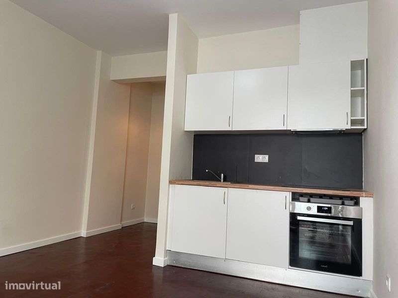 Aluga-se T0 em Paço de Arcos - Grande imagem: 5/12