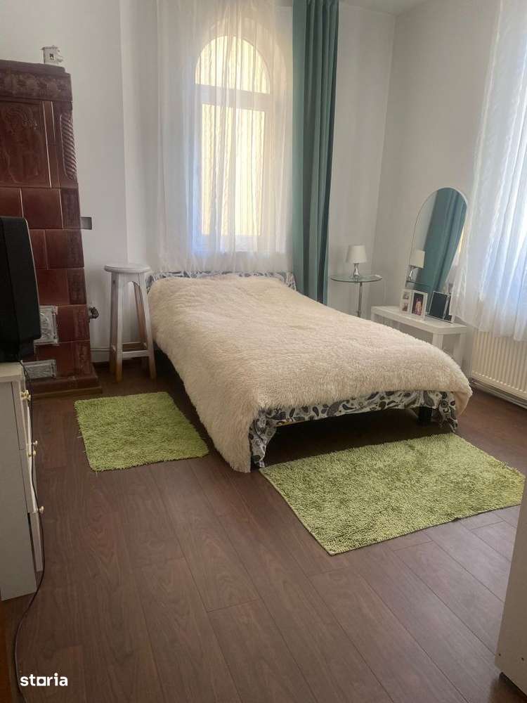 Apartament 3camere de vanzare Central in Predeal negociabil-8