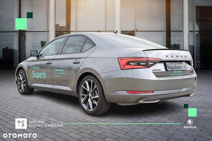 Skoda Superb 2.0 TDI SCR 4x4 Sportline DSG - 3