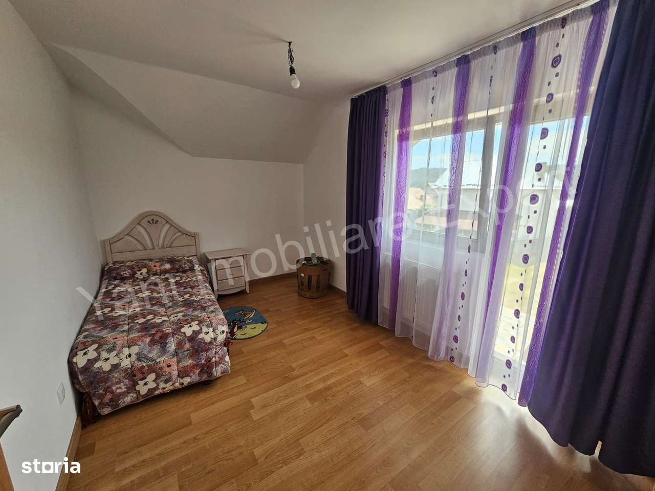 Casă de vânzare în comuna Albeștii de Argeș, județ Argeș. - Imagine principală: 5/20