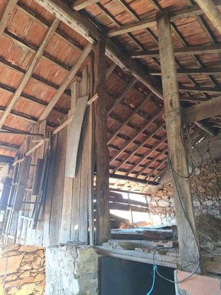 Quintinha c/ Poço e Terreno - Stone house - Grande imagem: 5/10