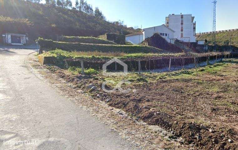 Casa Para Restauro, Figueiras, Lousada-13