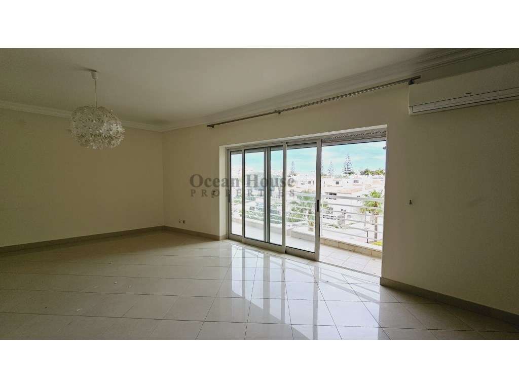 Apartamento T3 a 200 metros da Praia e da Marina de Vilamoura - Grande imagem: 4/14