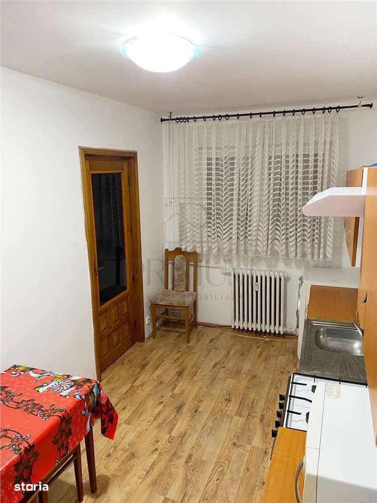 SAGULUI - 3CAM - ETAJ 1 - RENOVAT - PRETABIL INVESTITII - Imagine principală: 5/7