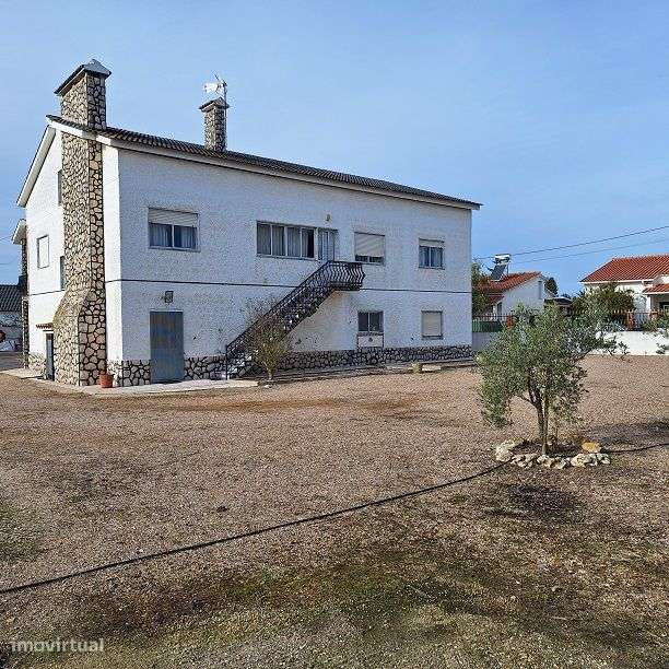 Excelente local habitacional-34