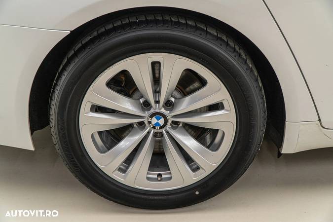 BMW Seria 7 730d Aut. - 33