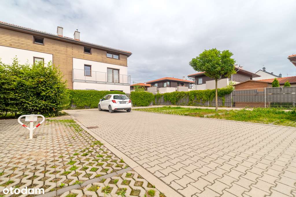 3pokoje/ balkon/ m. postojowe/ wykończone-13