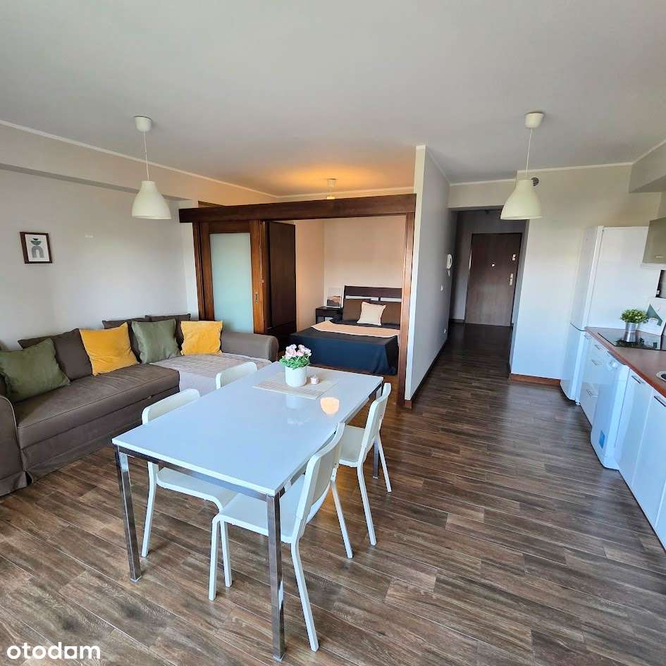 Kawalerka z wydzieloną sypialnią - balkon-klimatyzacja ul.Milczańska 1-10