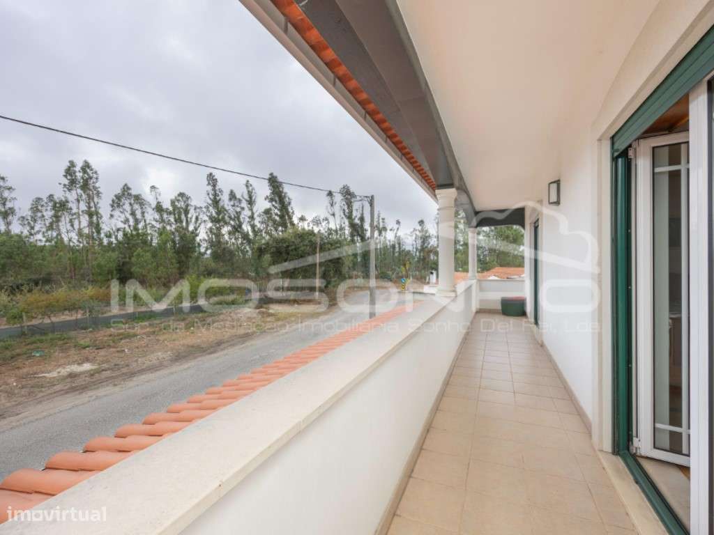 Moradia t4 isolada-21