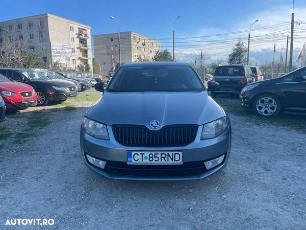 Skoda Octavia - 2