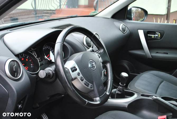 Nissan Qashqai 2.0 tekna - 31