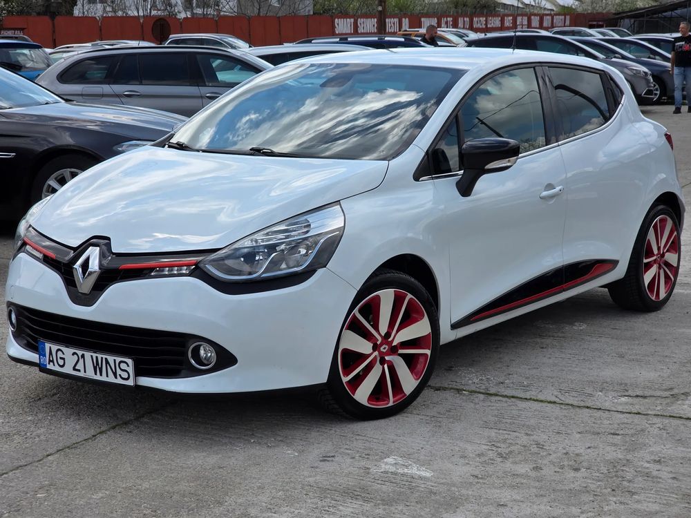 Renault Clio IV [2012 - 2019 dCi 90 Dynamique 2014
