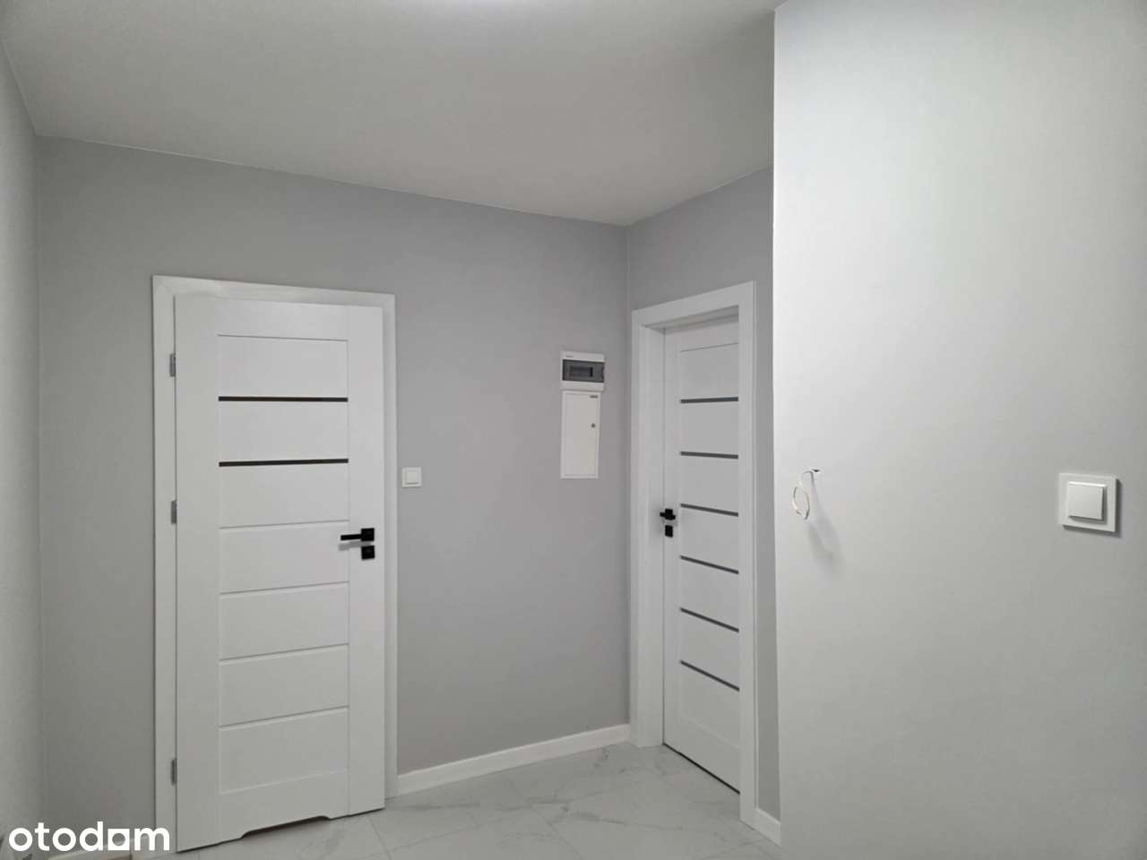 Mieszkanie dwupokojowe z loggią, os. Teklin. Polecam!-7