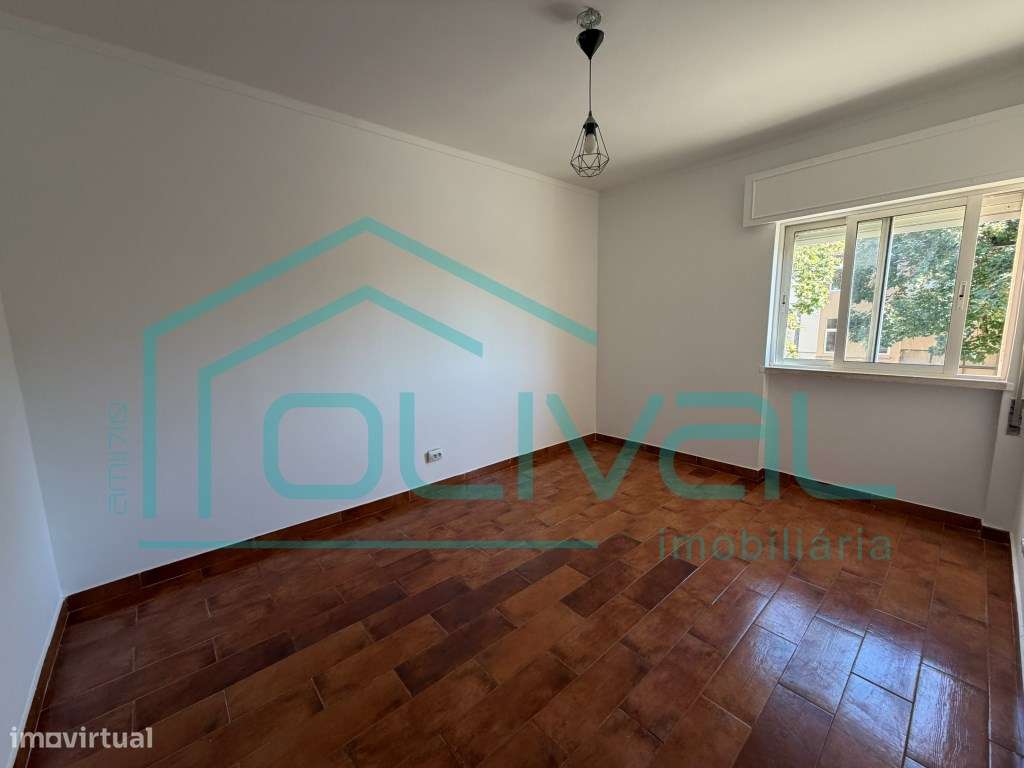 Apartamento T2 1º ANDAR-11