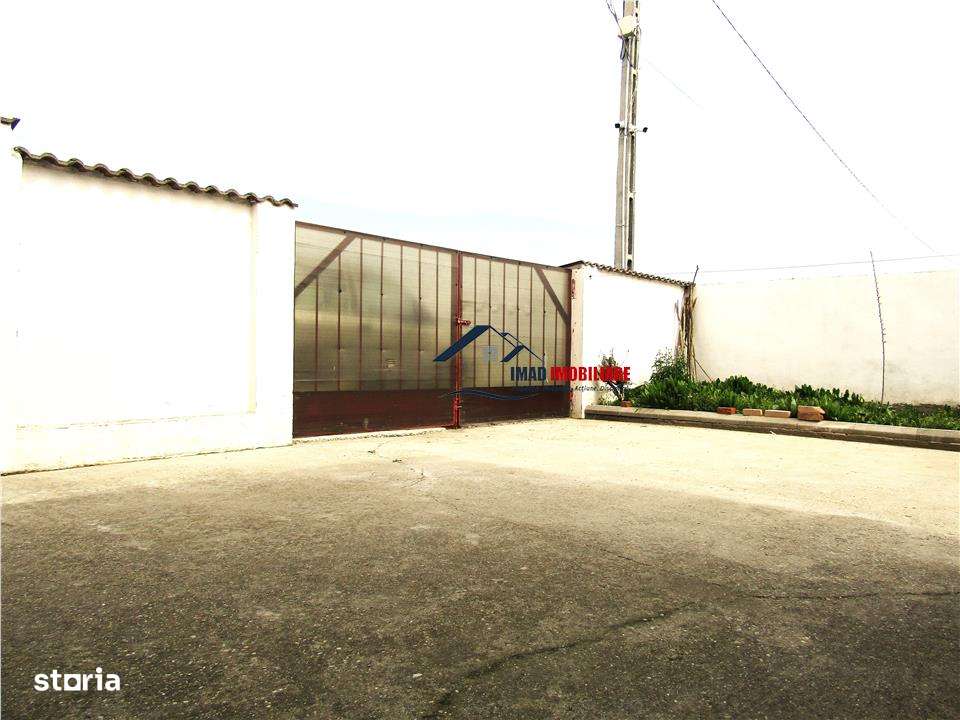 Cu mare potential! Vanzare Casa P+Pod si acoperis tip terasa in Ulmi.-6