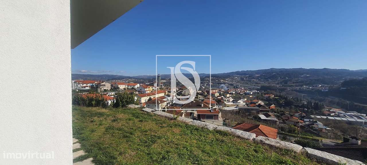 Moradia em Fafe com vista única-23