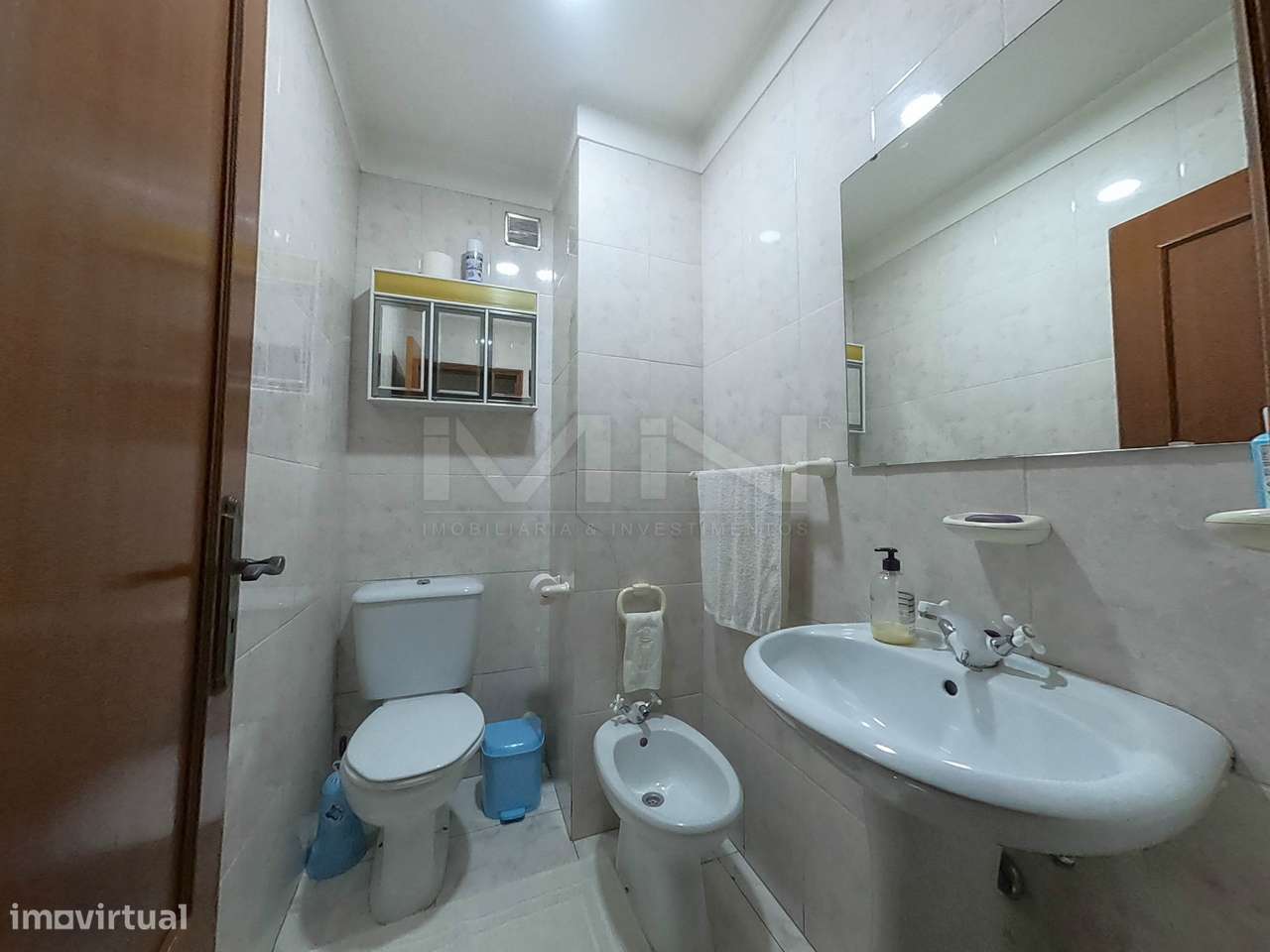 T3 com Terraço Coberto Exclusivo: A 1,5 km do Metro de Fânzeres-17