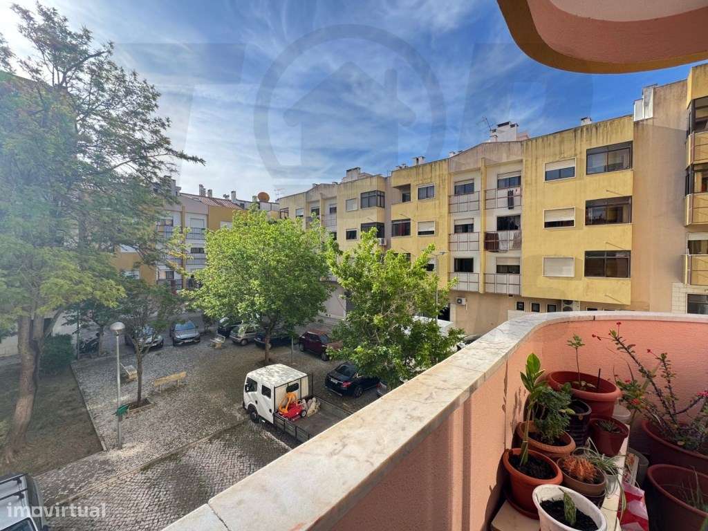 Apartamento T3 - Prior Velho - 375.000€-23