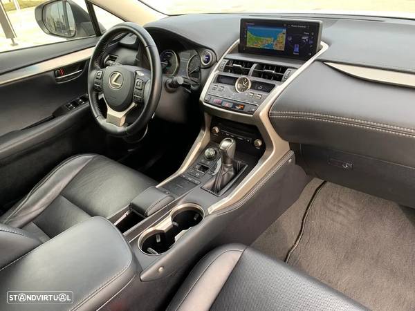 Lexus NX 300h Executive+ - 20