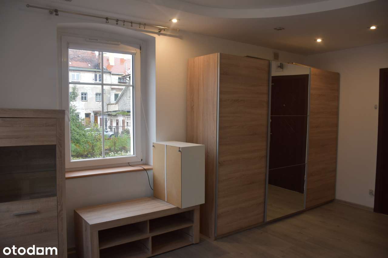 Sprzedam mieszkanie , Jawor-1